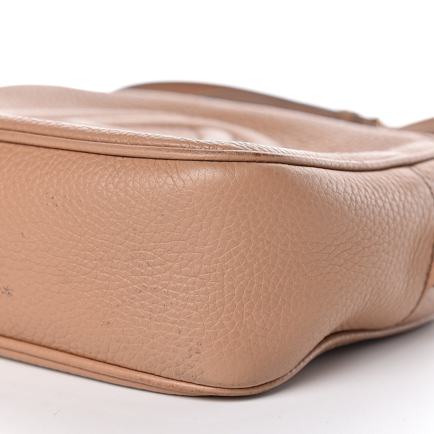 Pebbled Calfskin Small Soho Disco Bag Camelia