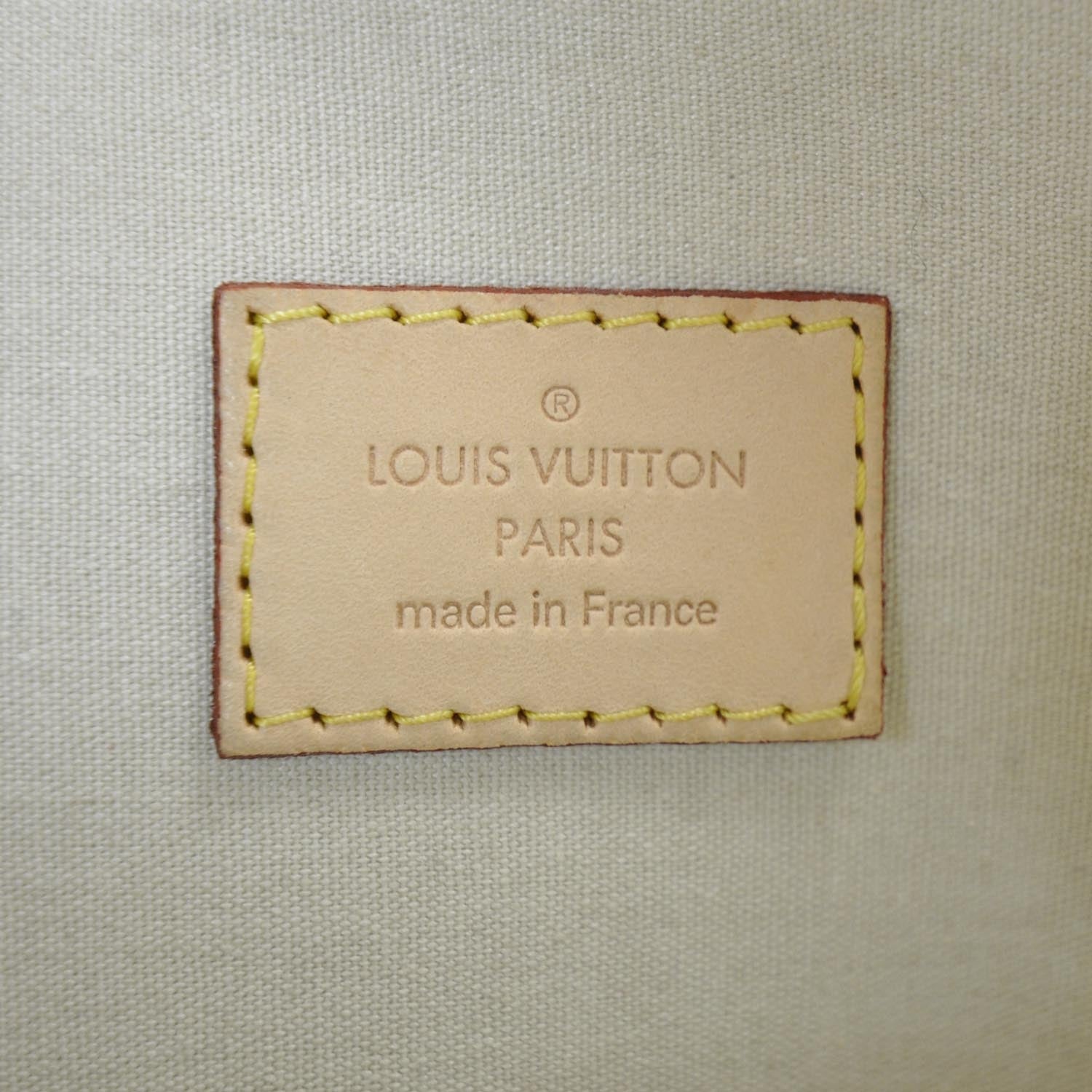 Louis Vuitton Vernis Alma MM Blanc Corail 8 of 9
