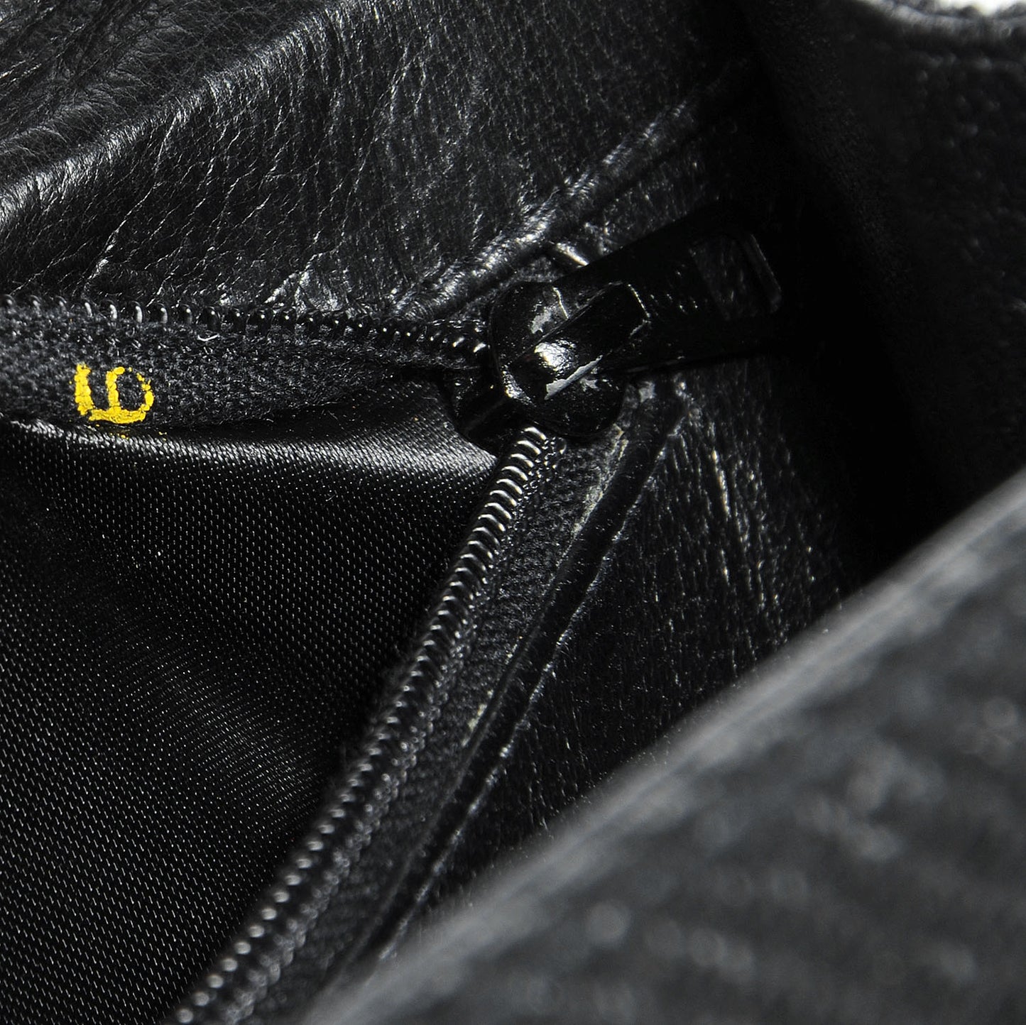 Woven Raffia Tassel Mini Flap Black