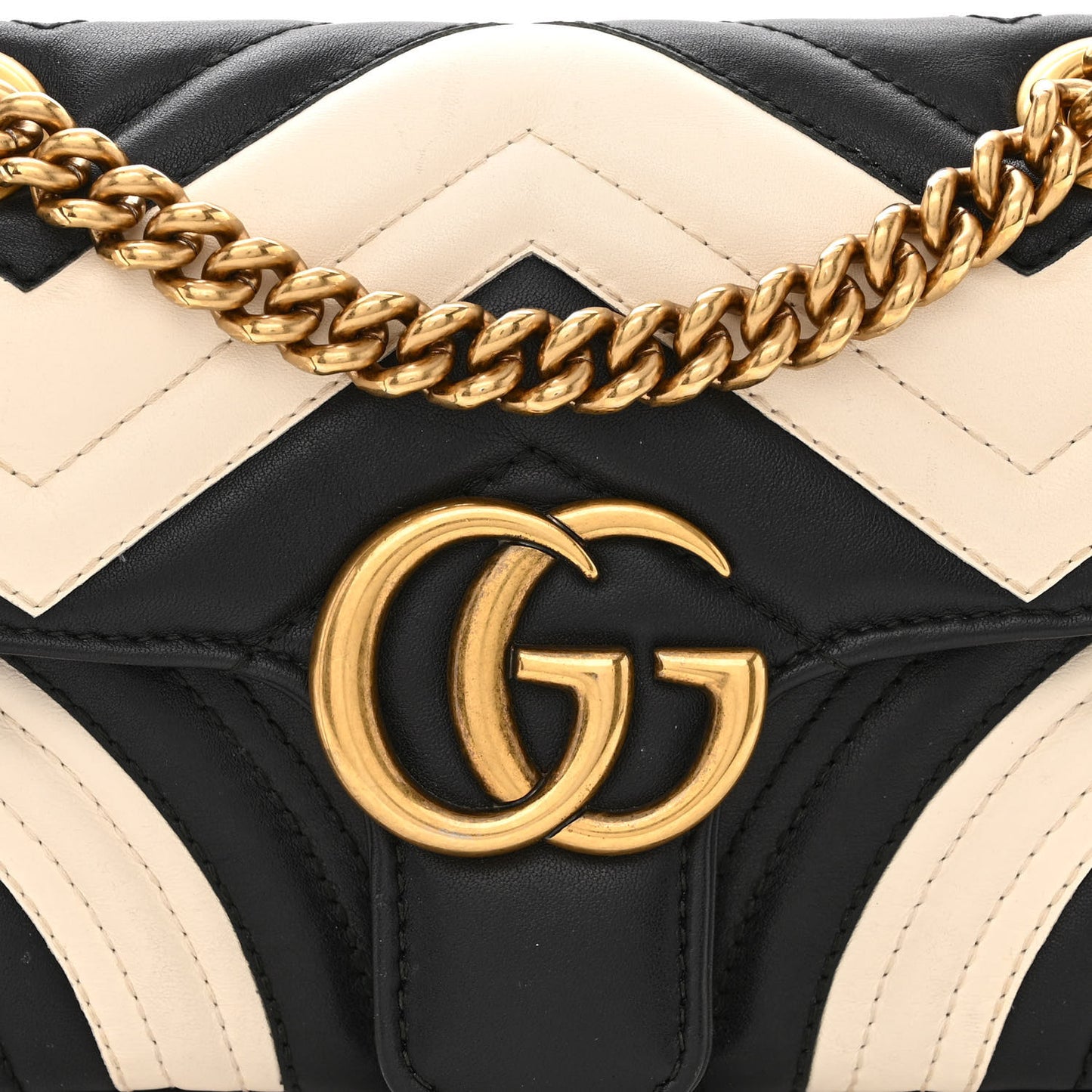 Calfskin Matelasse Mini GG Marmont Shoulder Bag Black White
