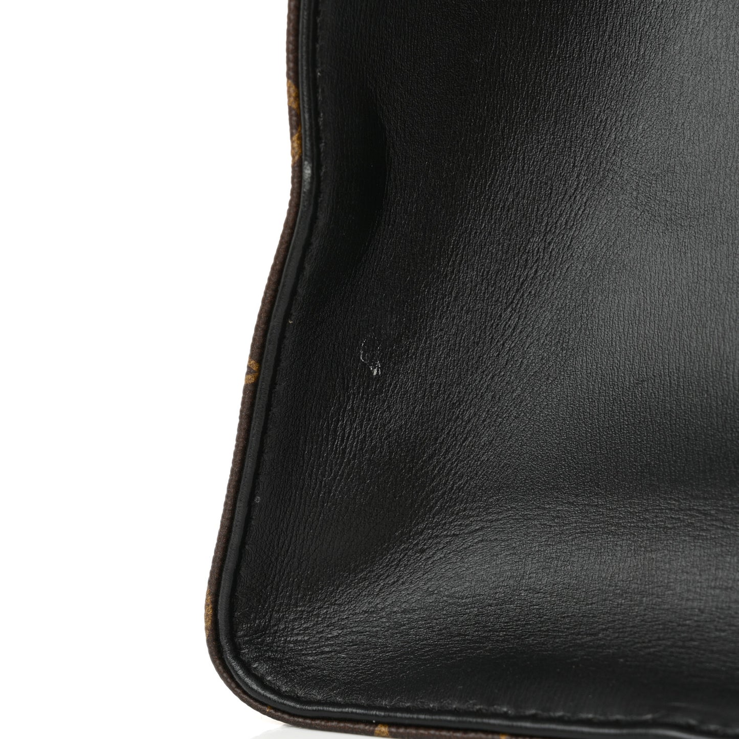 Monogram Fall In Love Onthego MM