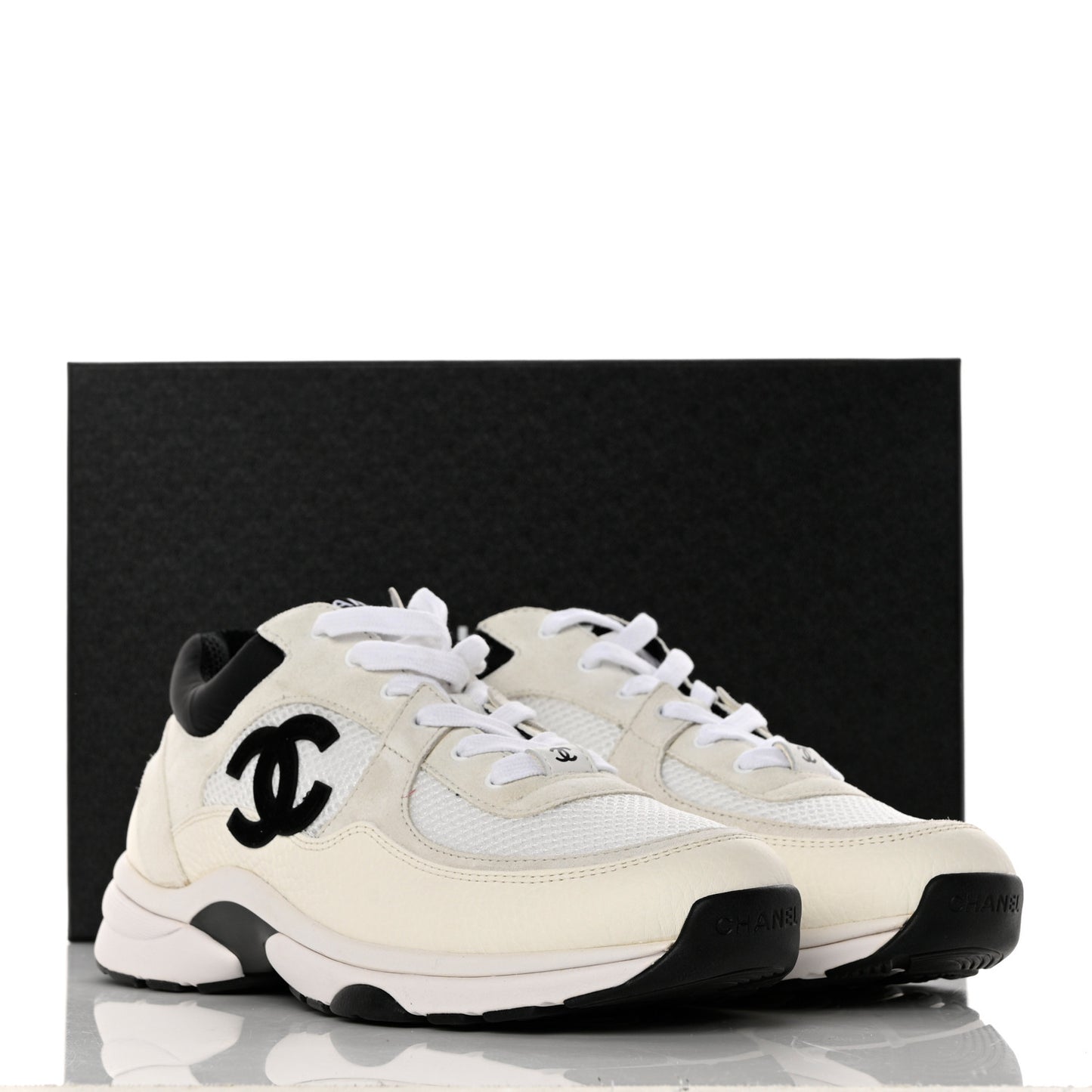 Mesh Suede Calfskin Grained Calfskin Womens CC Sneakers 40.5 White Black