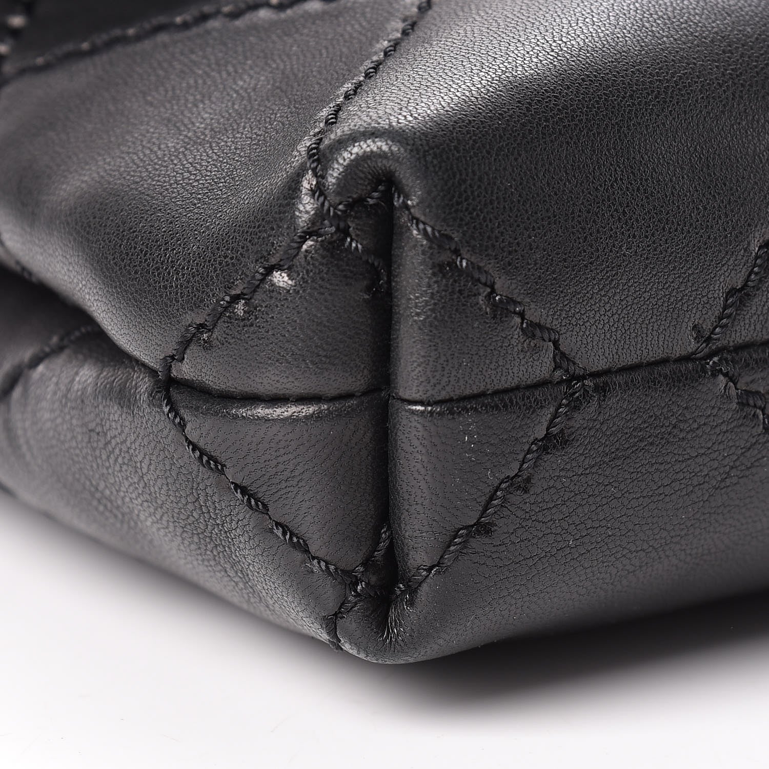 Chanel Lambskin Medium Ultimate Stitch Flap Black 10 of 13