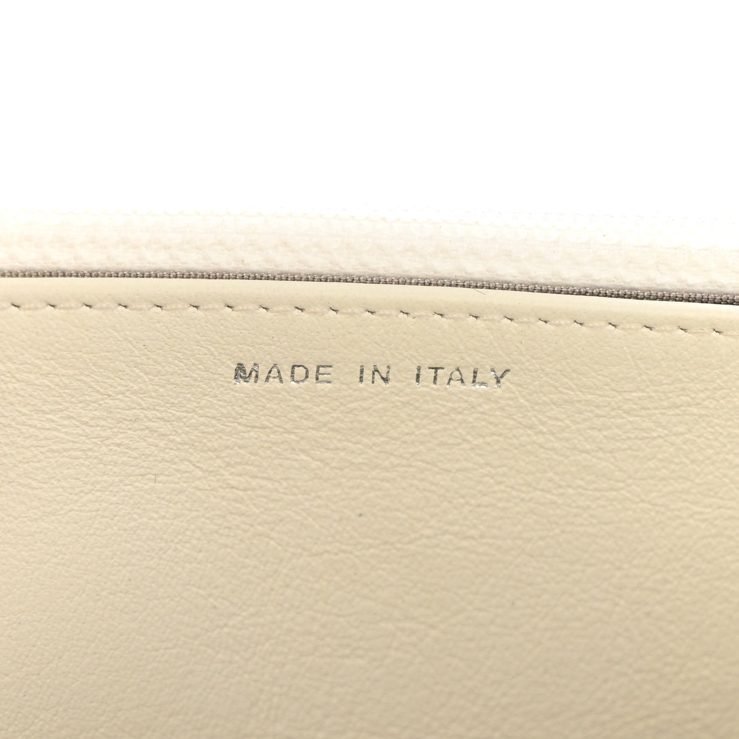 Caviar Sevruga Wallet on Chain WOC White