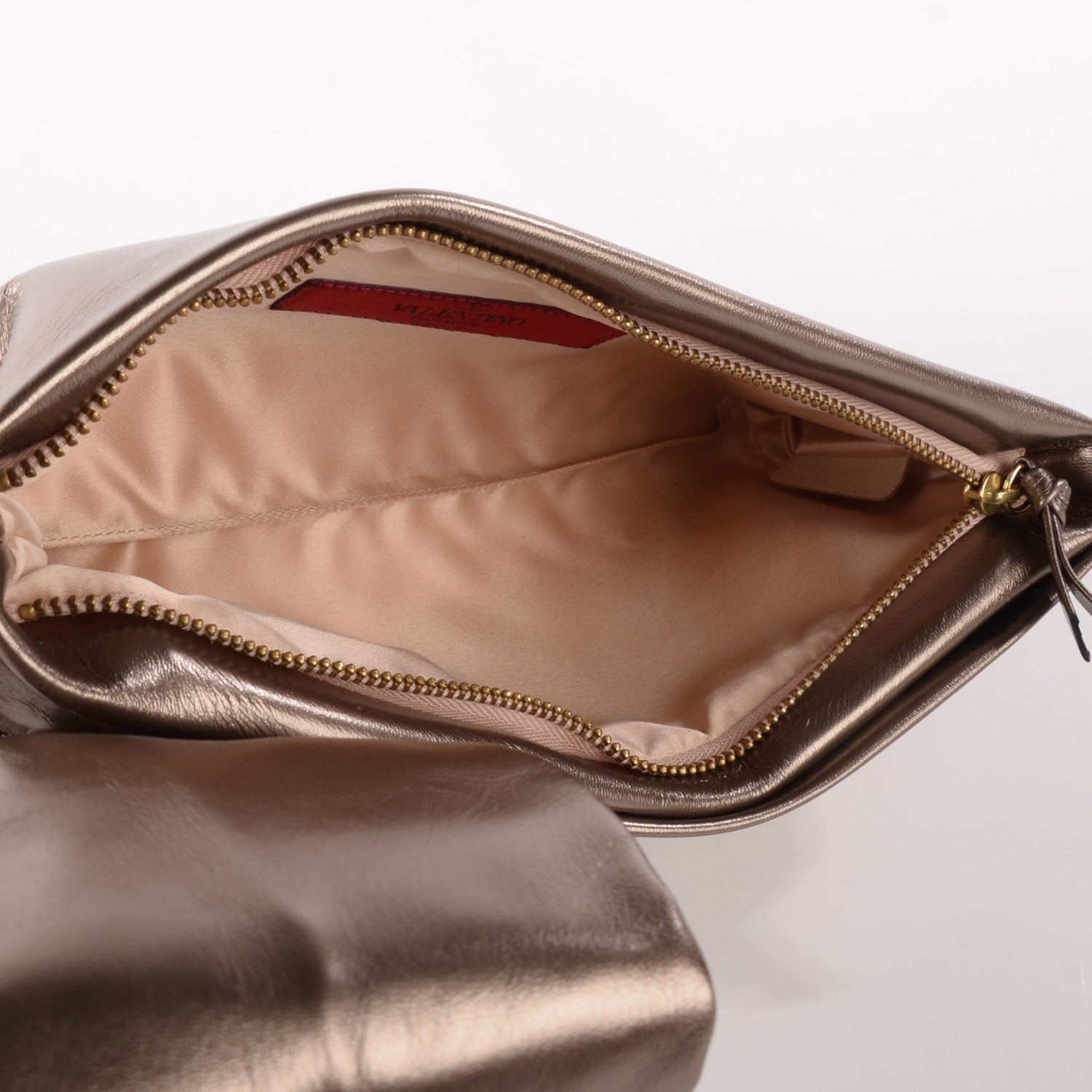 Valentino Garavani Nappa Large Bow Latte 6 of 9