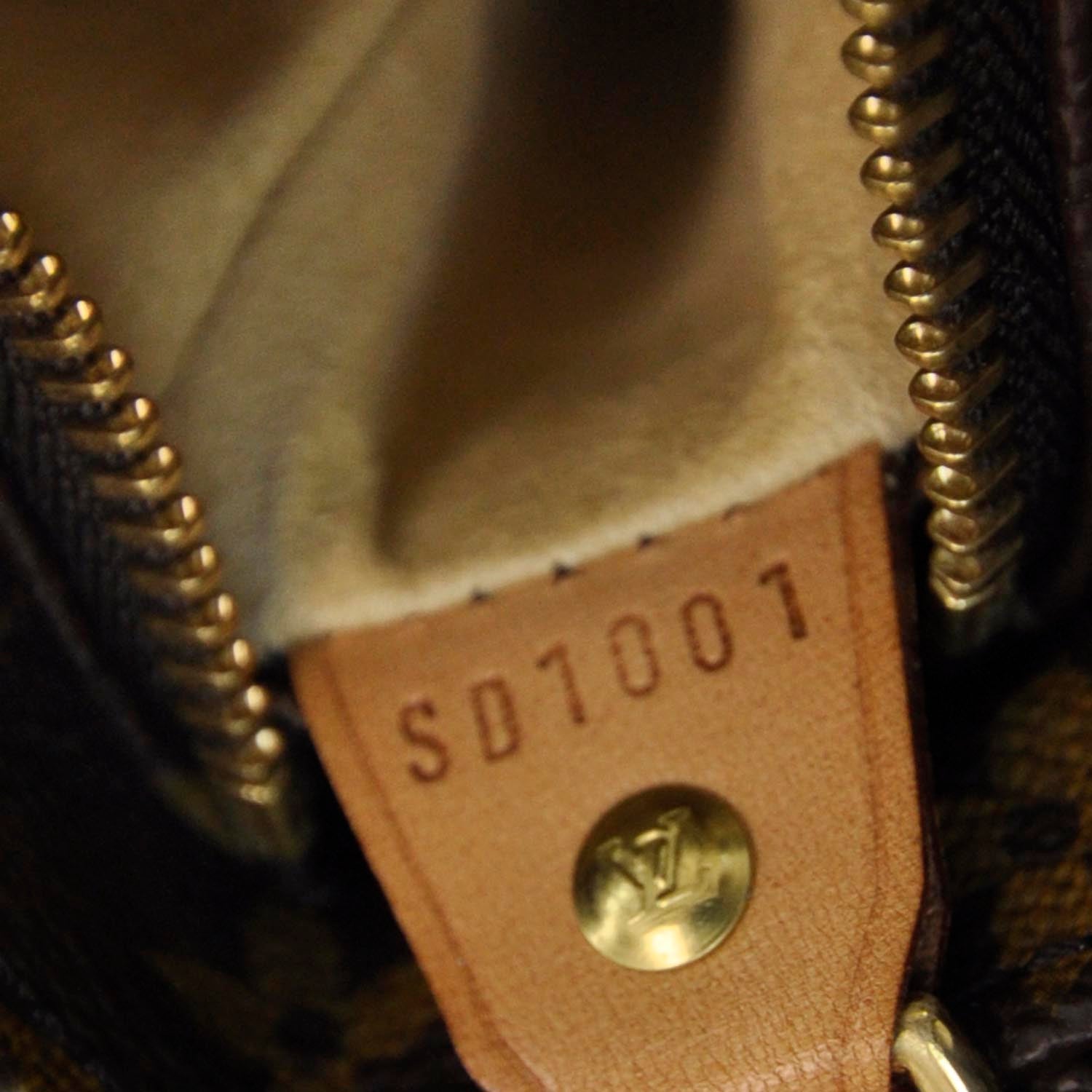 Louis Vuitton Monogram Looping GM 7 of 7