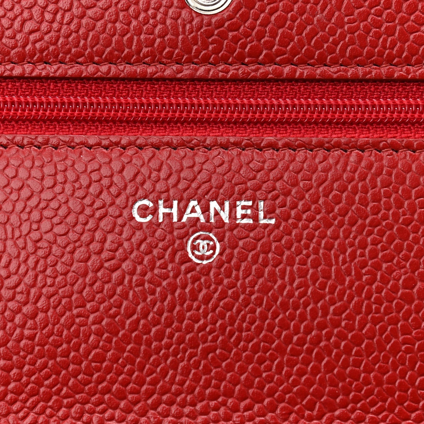 Caviar Quilted Wallet On Chain WOC Red