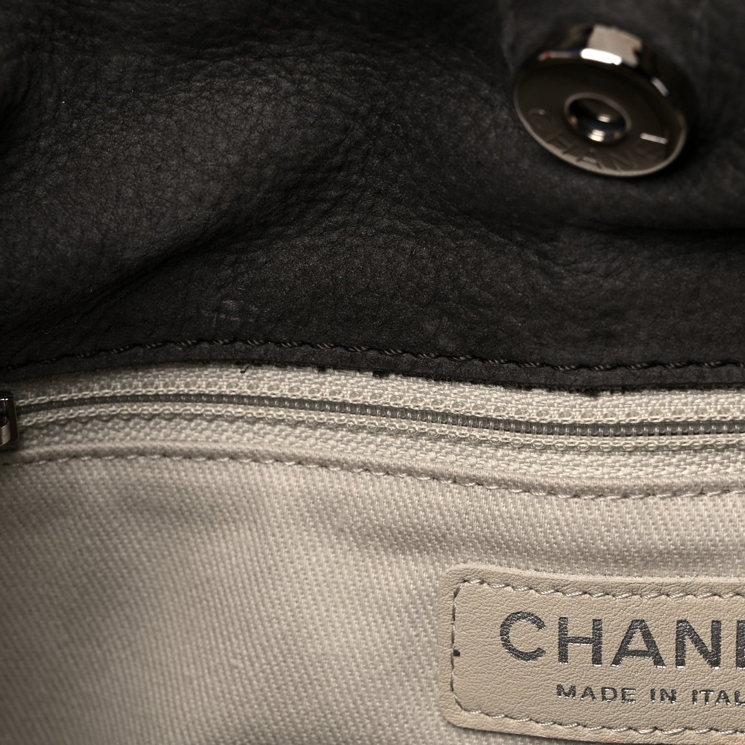 Chanel Suede Ultimate Stitch Hobo Grey 11 of 15