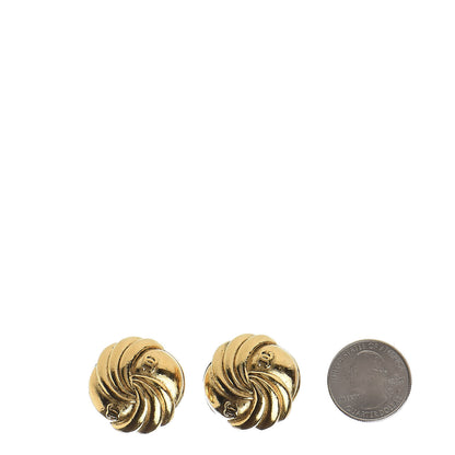 Chanel CC Clip On Earrings Gold 2 of 4