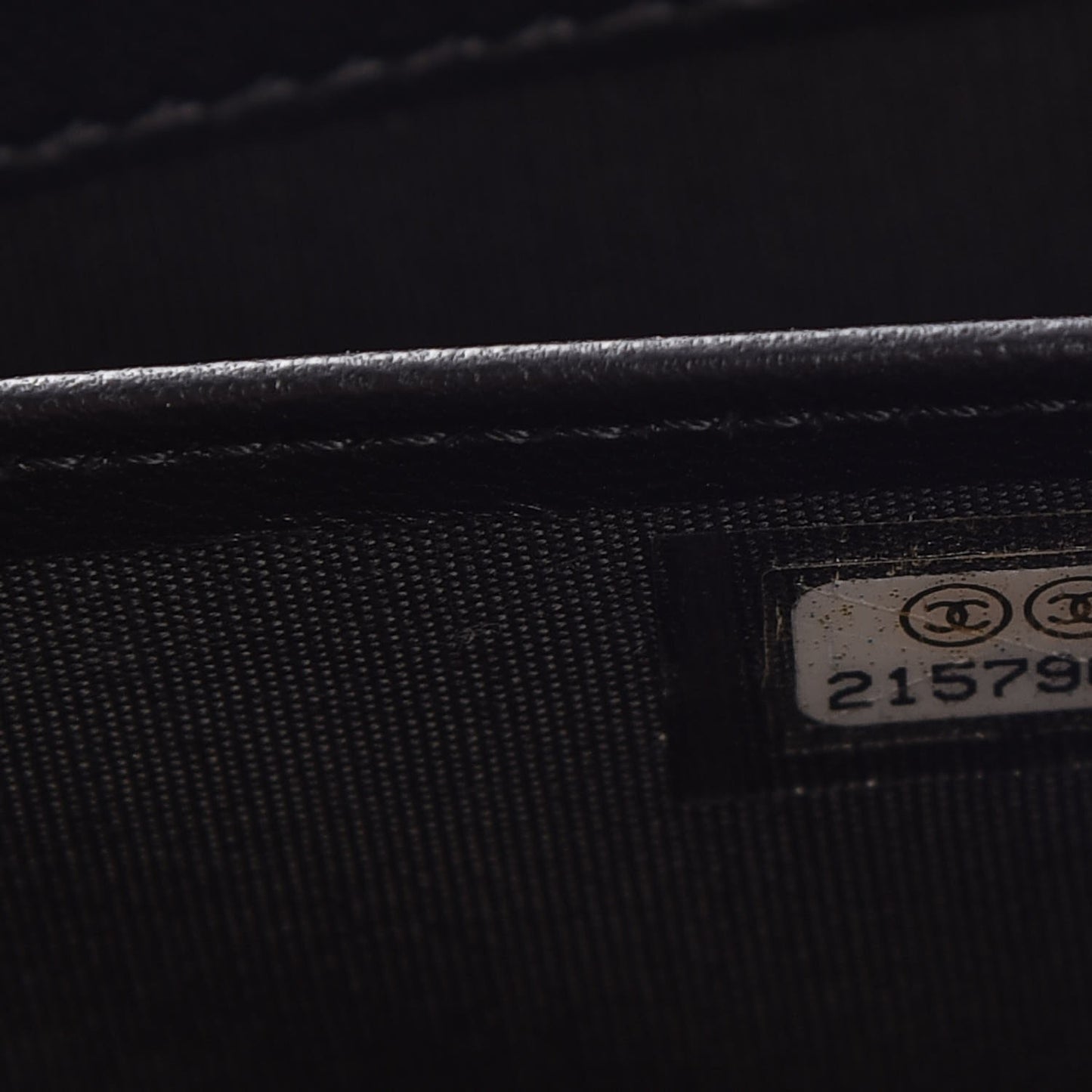 Velvet Boy Wallet On Removable Chain Black