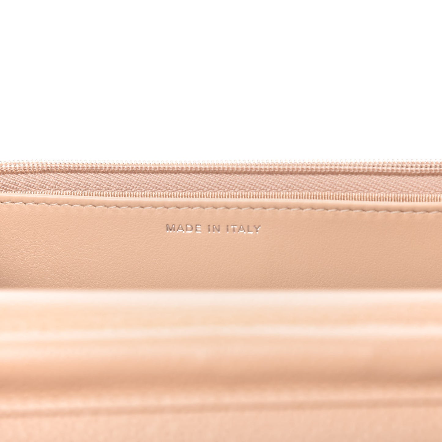 Caviar Quilted Wallet On Chain WOC Beige Clair