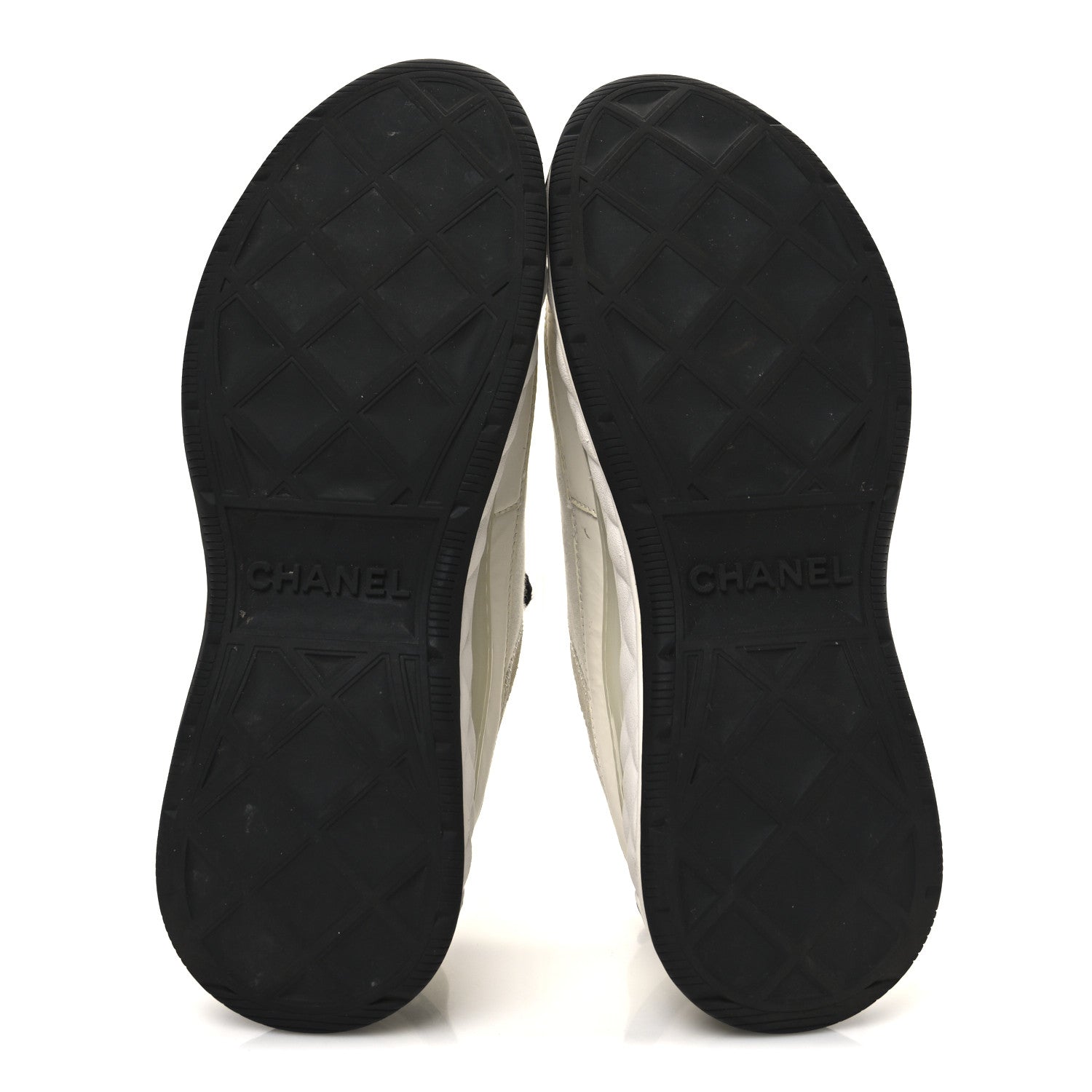 Chanel Velvet Calfskin Mixed Fibers CC Sneakers 38 Ivory Black