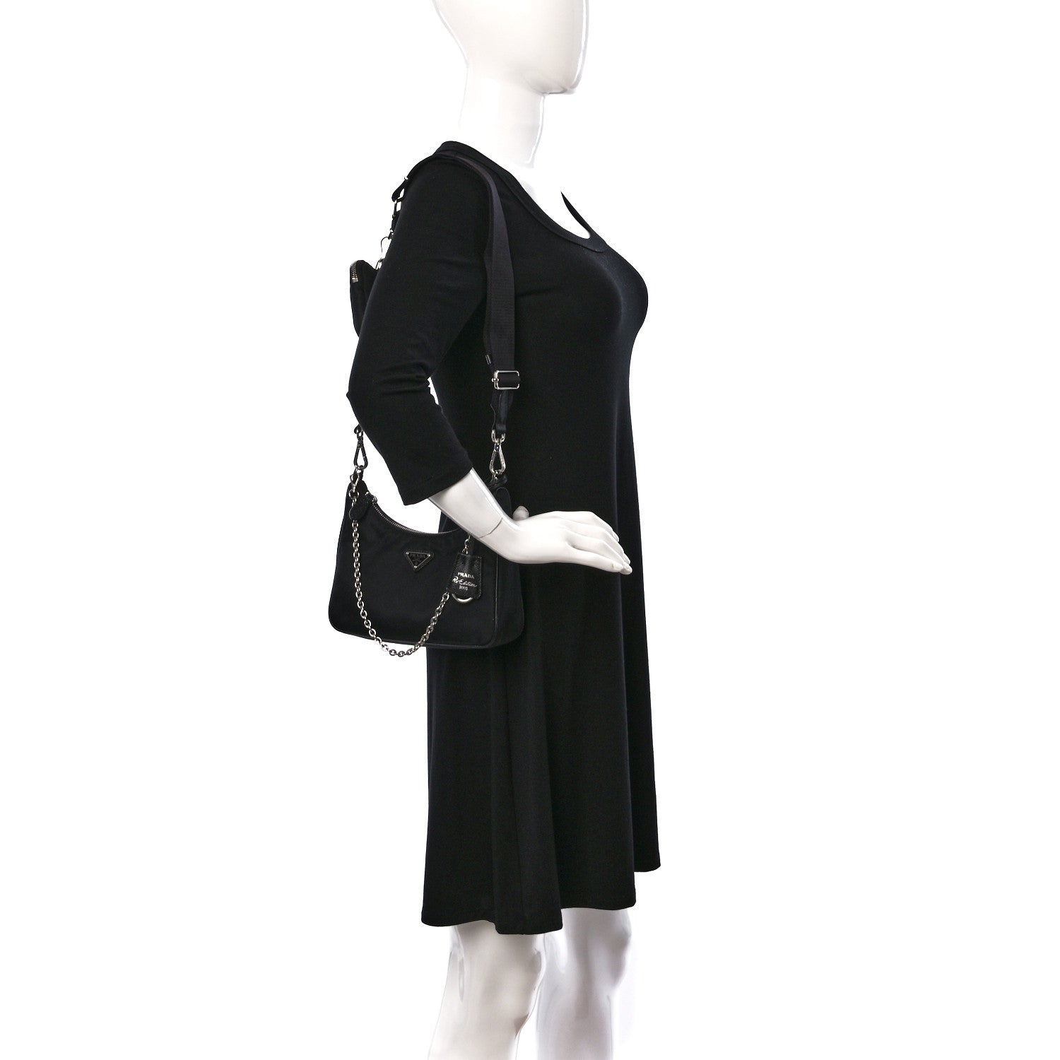 Prada Nylon Re-Edition 2005 Shoulder Bag Black 2 of 8