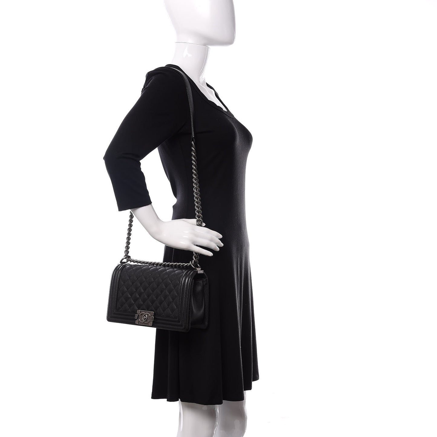Caviar Quilted Medium Boy Flap Black