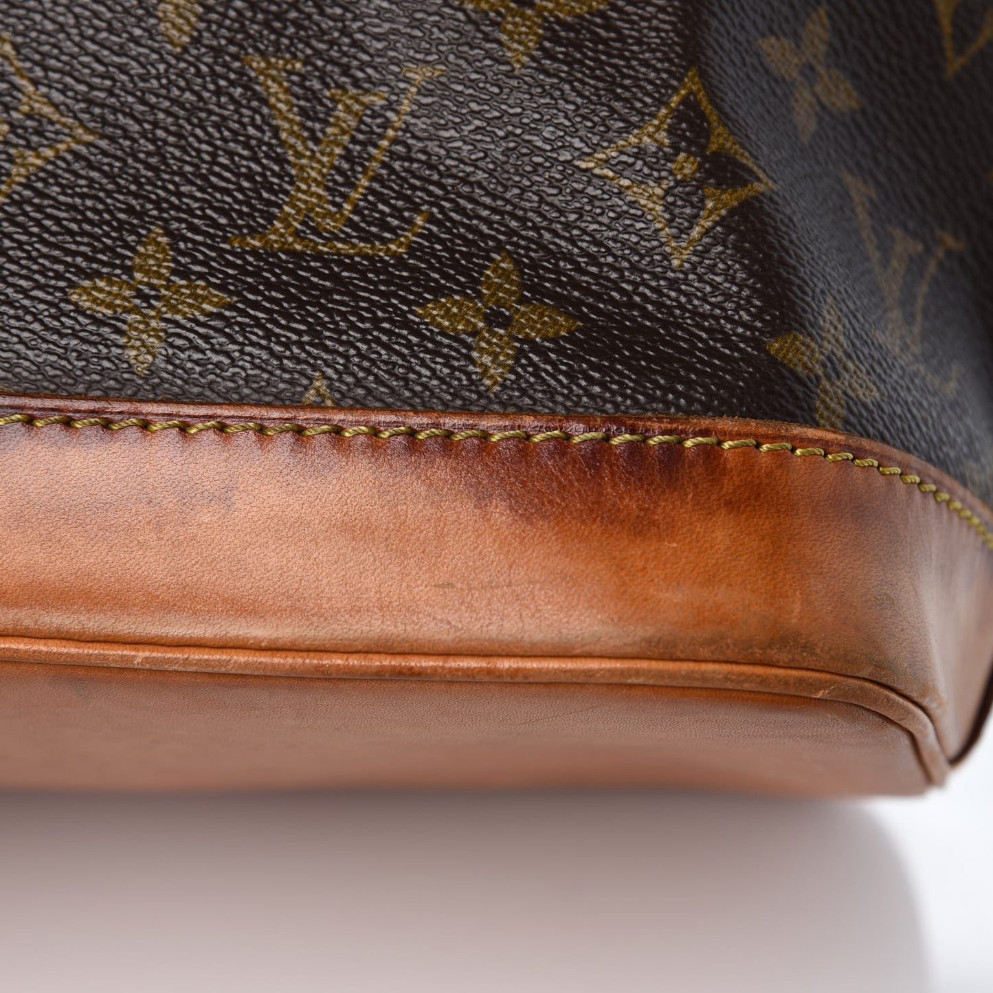 Monogram Alma PM