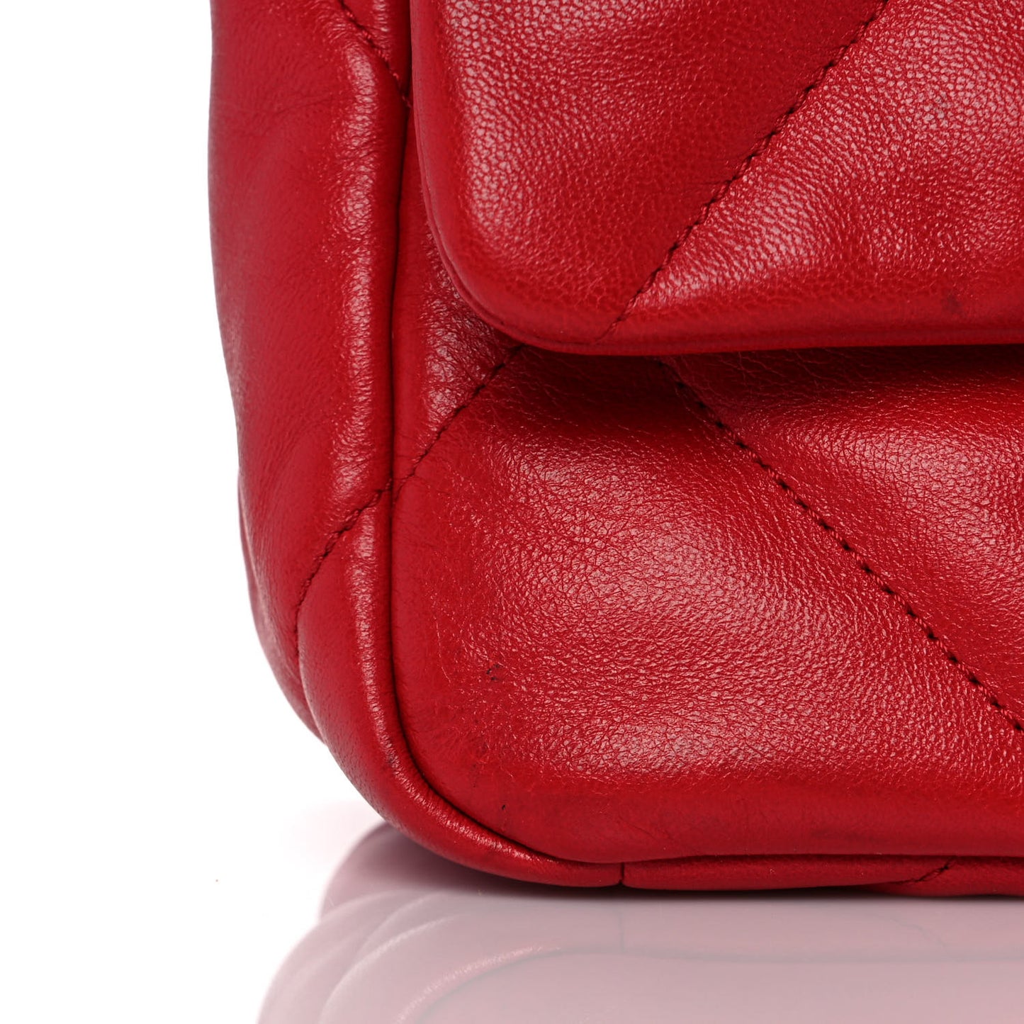 Lambskin Quilted Medium Chanel 19 Flap Red