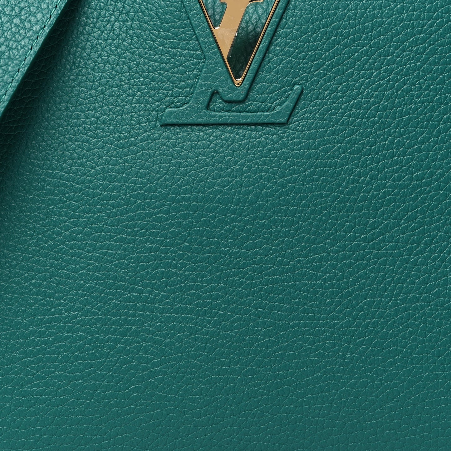 Taurillon Capucines BB Emerald
