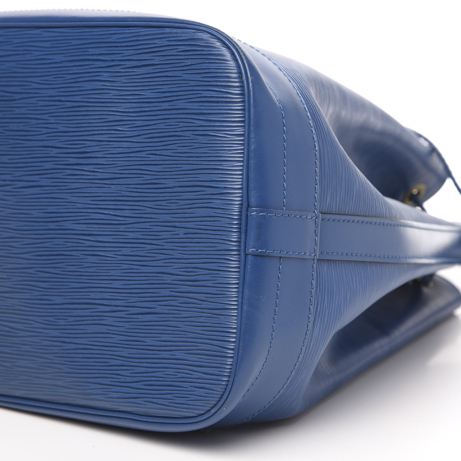 Louis Vuitton Epi Noe Toledo 8 of 13