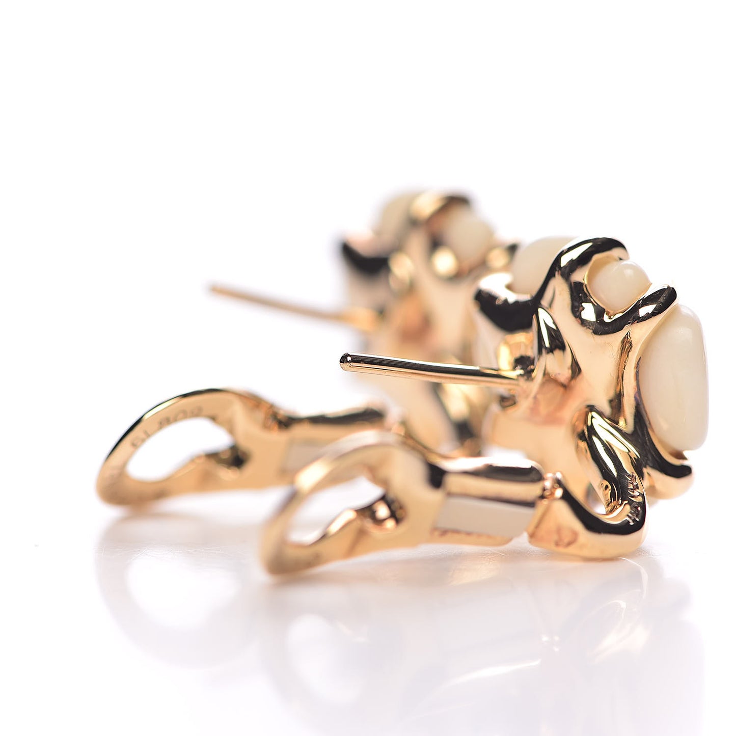 18K Yellow Gold White Agate Camellia Earrings
