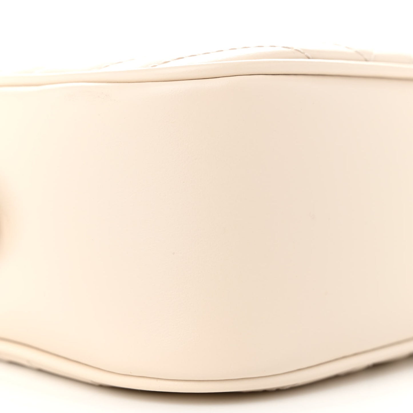 Calfskin Matelasse Small GG Marmont Chain Shoulder Bag White