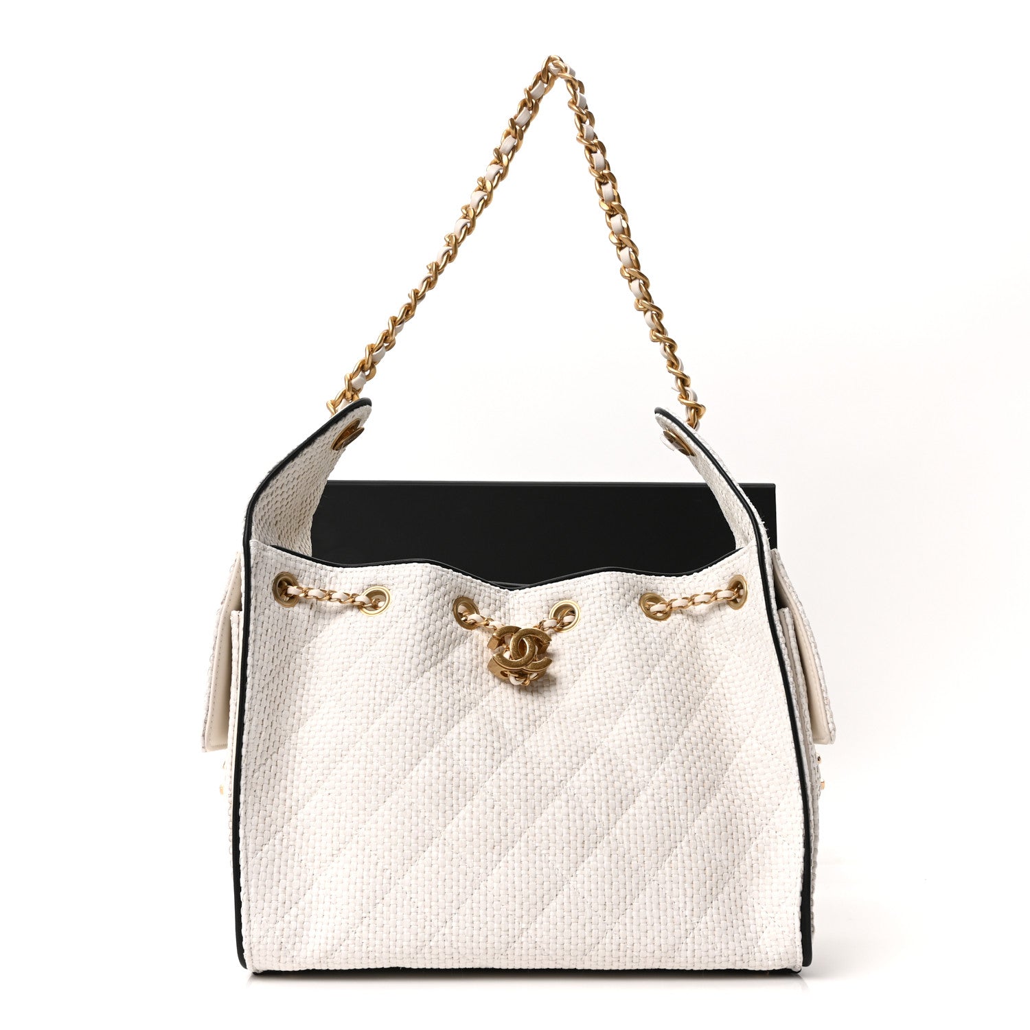 CHANELホワイト キルティング パーティーバッグ キルティング ホワイト（白）系 CHANEL CHANEL 25(シャネル) バッグ