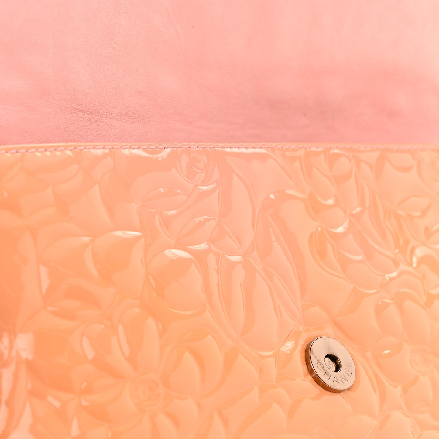 Patent Calfskin Camellia Embossed Flap Pochette Pink