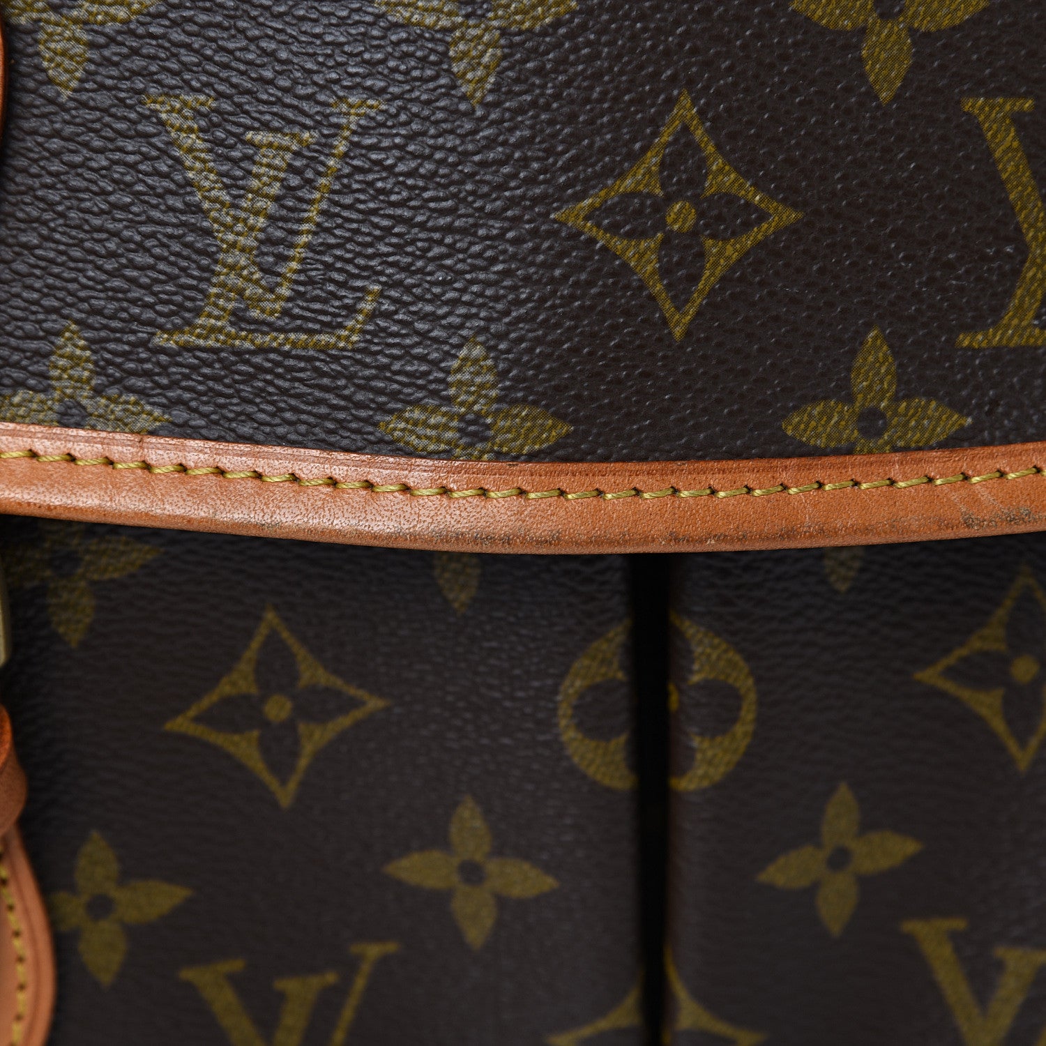 Louis Vuitton Monogram Sac Gibeciere GM 16 of 20