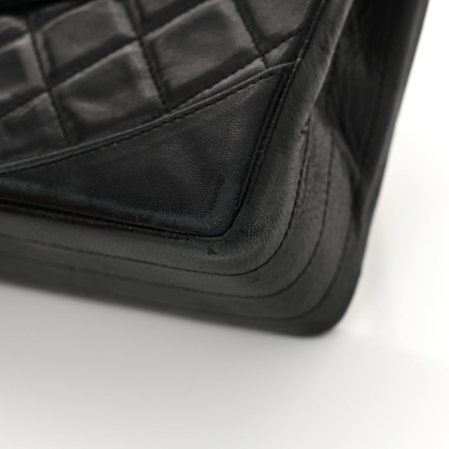 Lambskin Medium Single Flap Black