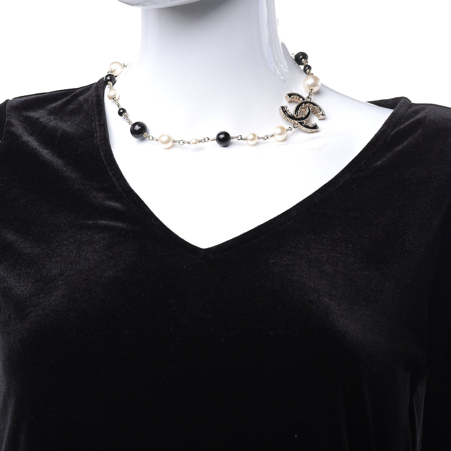 Pearl Bead Enamel CC Baroque Short Necklace Black Gold