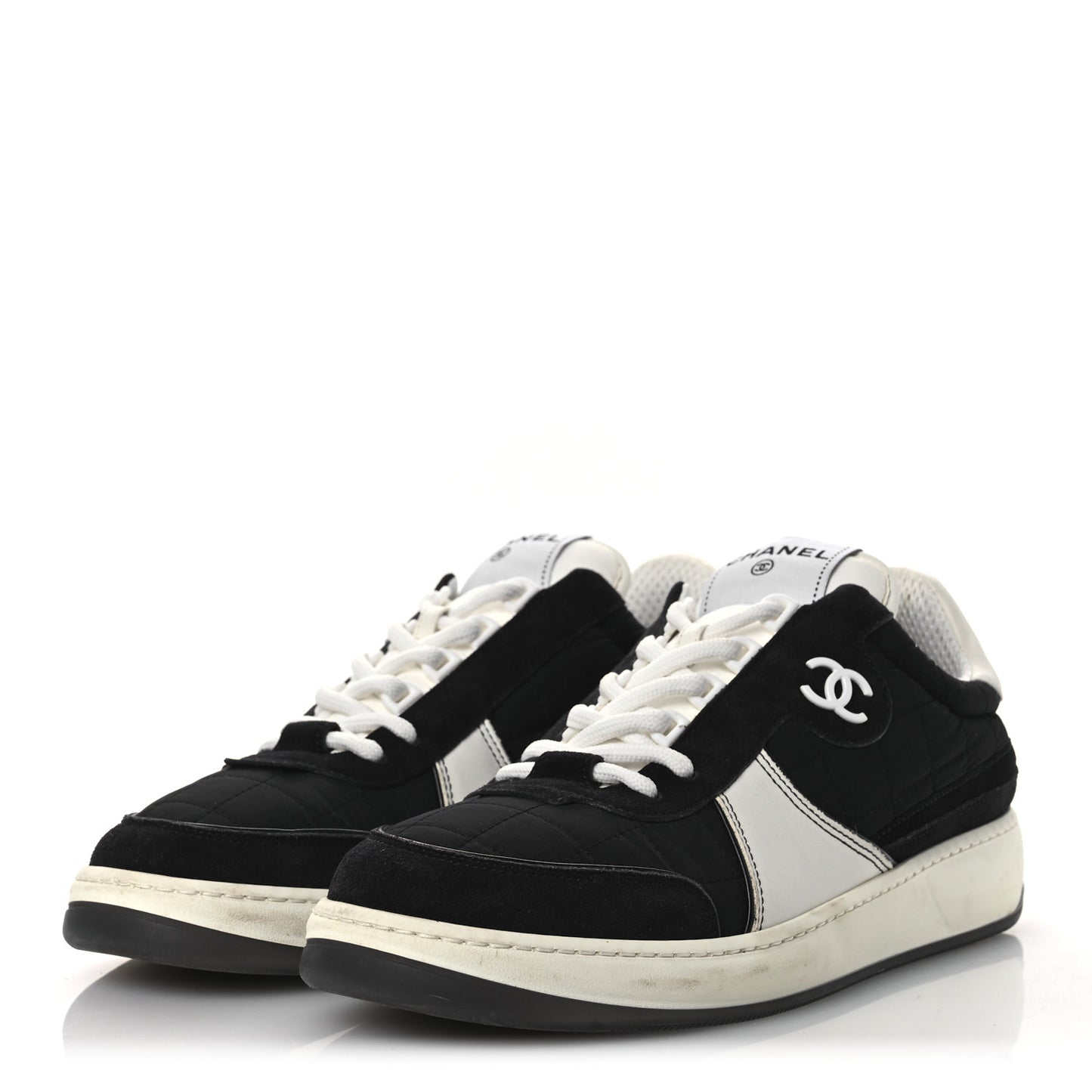 Suede Fabric Calfskin Womens CC Sneakers 41 Black White