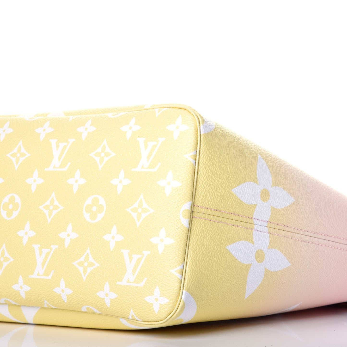 Monogram Giant By The Pool Neverfull MM Light Pink
