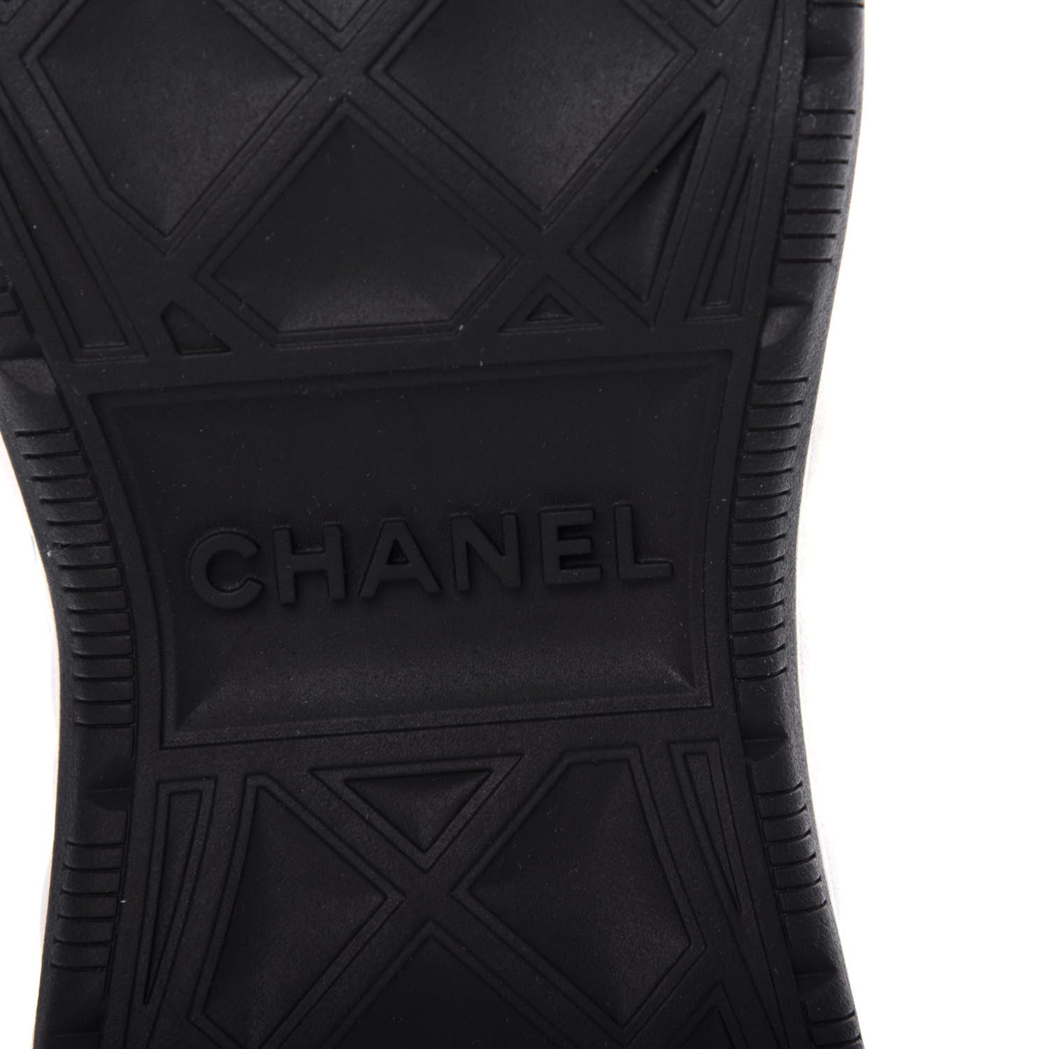 Chanel Velvet Calfskin Mixed Fibers CC Sneakers 38.5 Black 9 of 11
