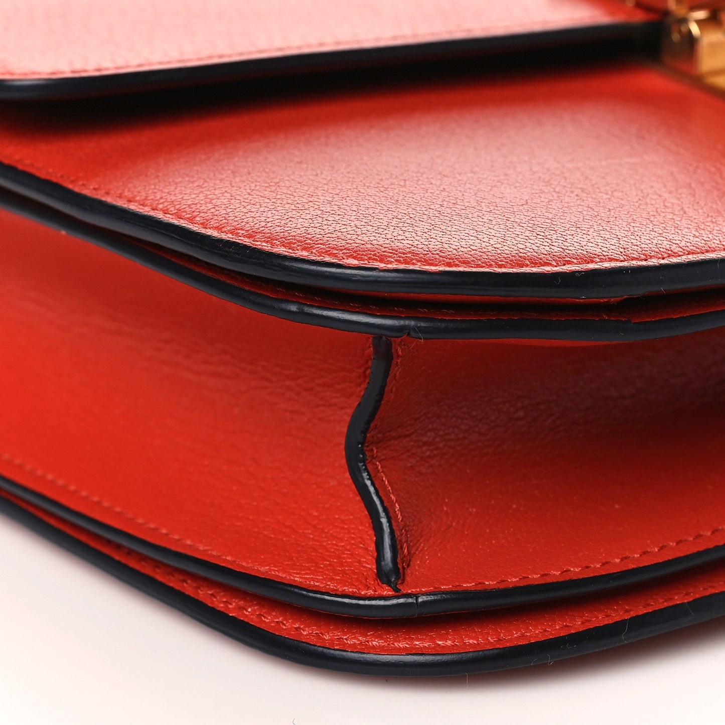 Goatskin Medium Classic Box Flap Bag Cinnamon