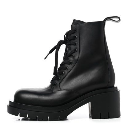 Bottega Veneta Calfskin The Lug Lace Up Ankle Boots 38.5 Black 1 of 6