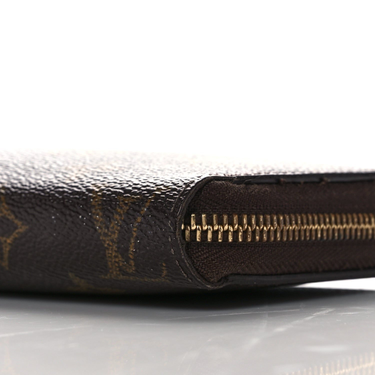 Louis Vuitton Monogram Zippy Wallet 9 of 15