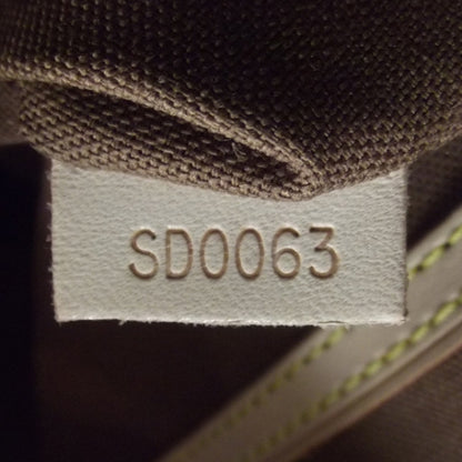 Louis Vuitton Monogram Alma 8 of 9