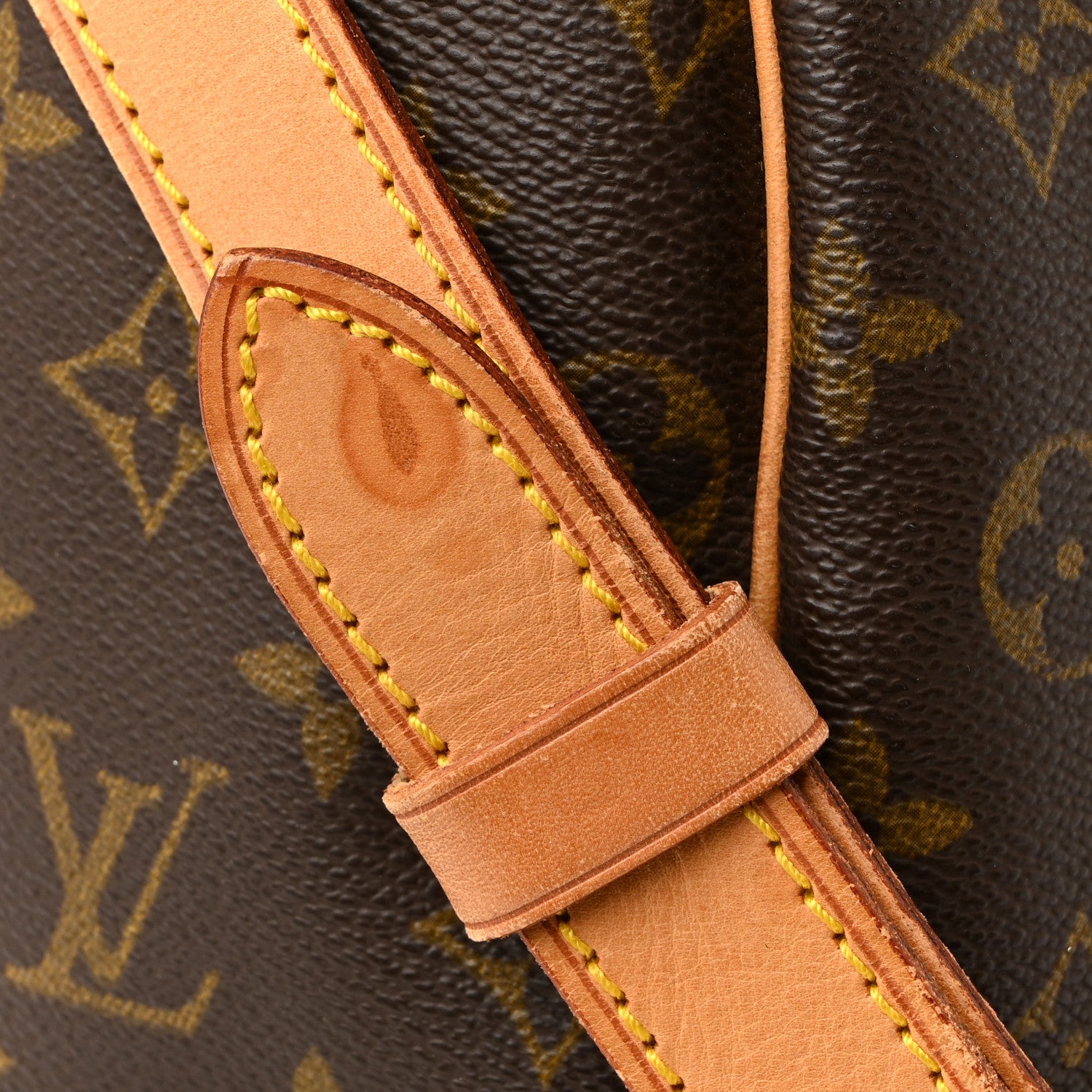 Louis Vuitton Monogram Keepall Bandouliere 60 21 of 26