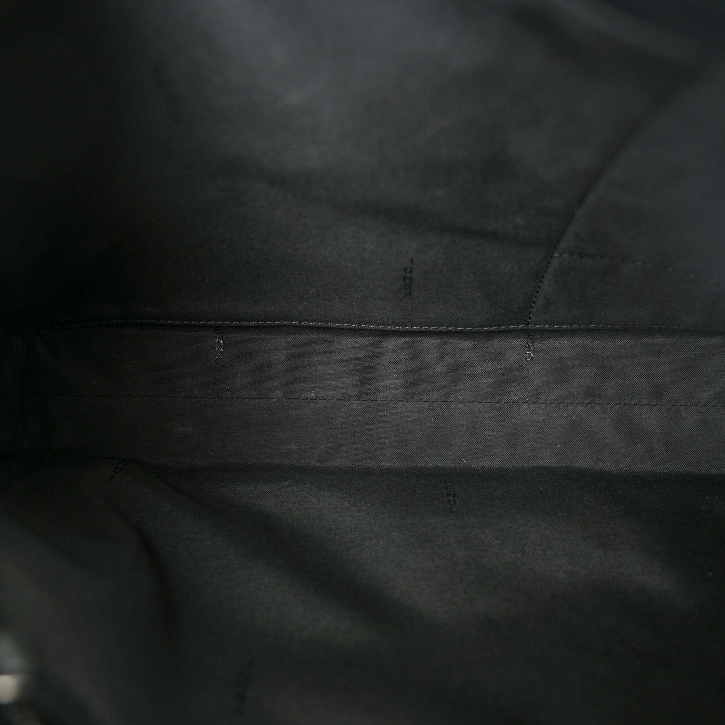 Vitello Grace Messenger Bag Black