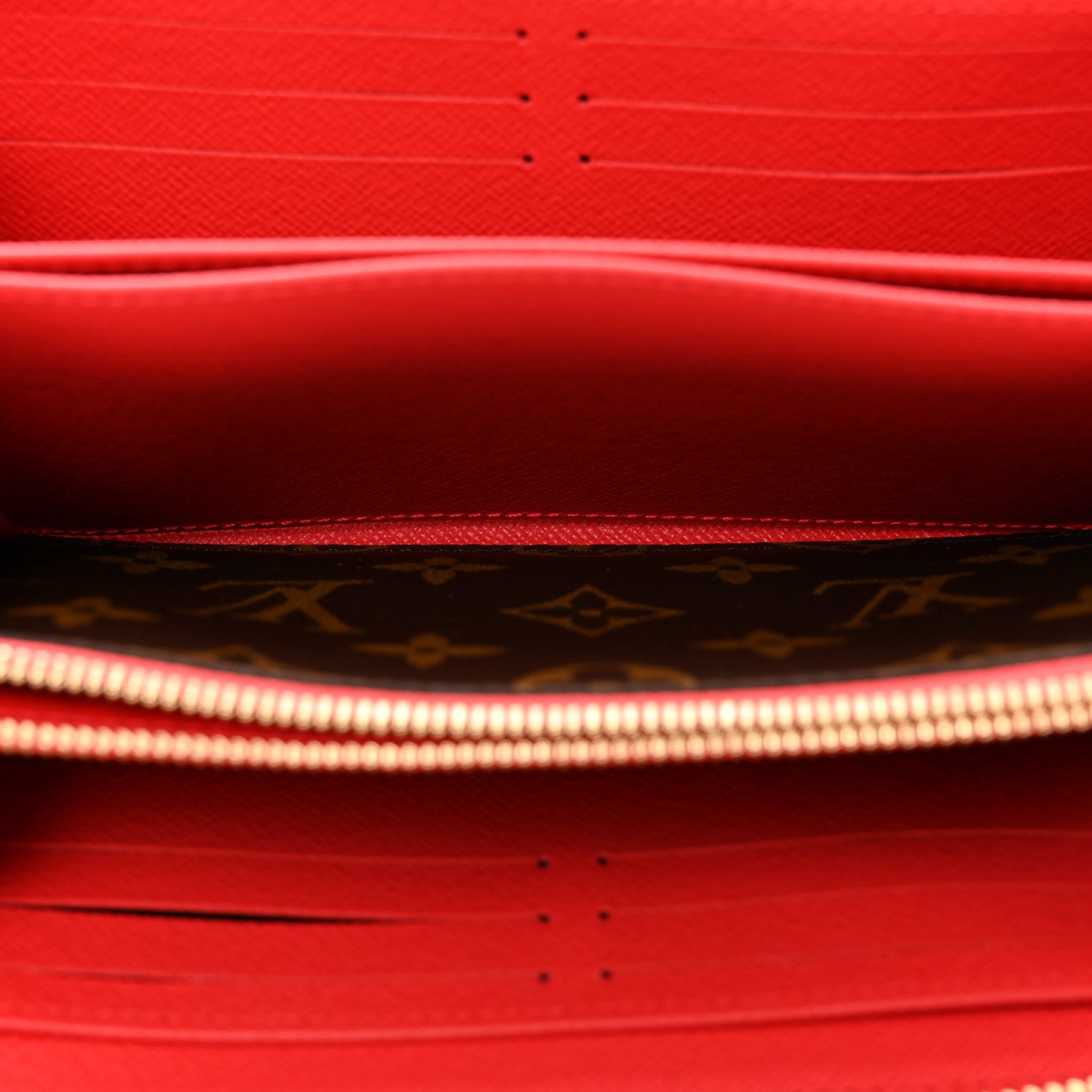 Louis Vuitton Monogram 2021 Christmas Animation London Zippy Wallet 5 of 7