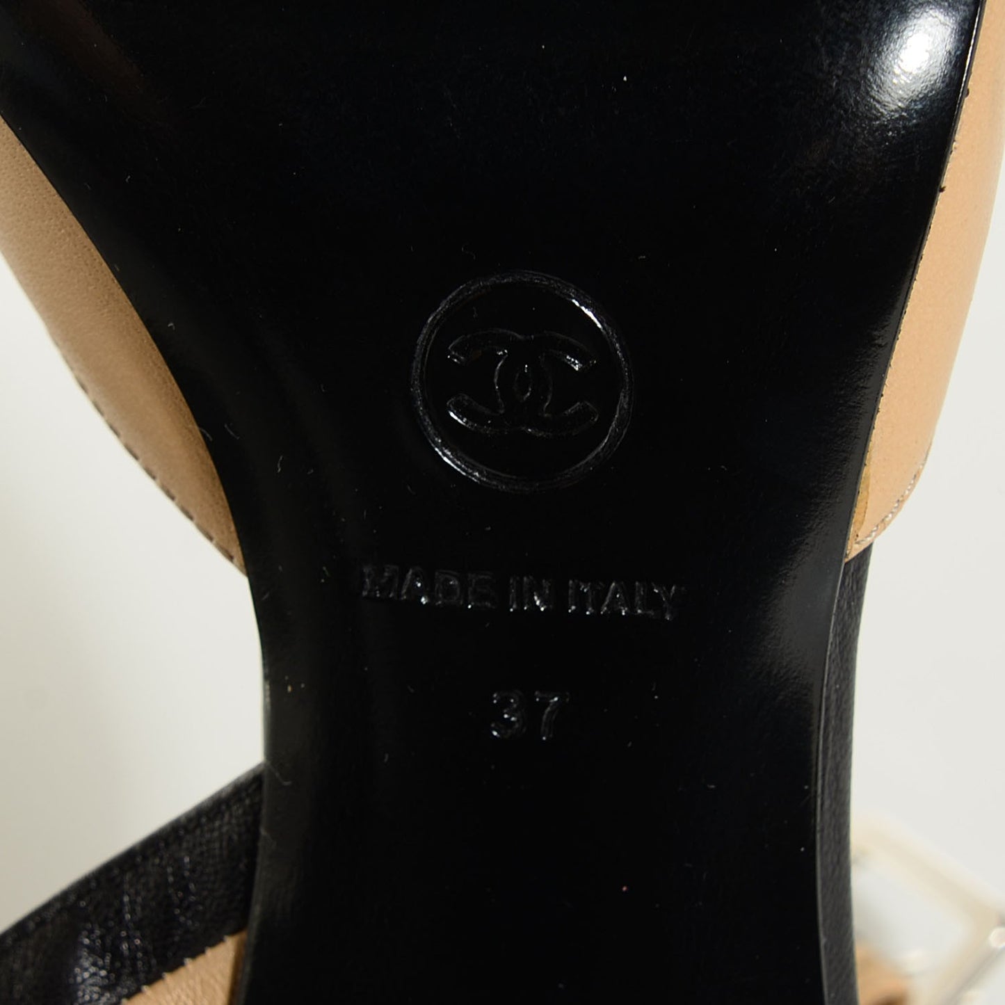 Lambskin Cap Toe Ankle Strap Pumps 37 Black Beige