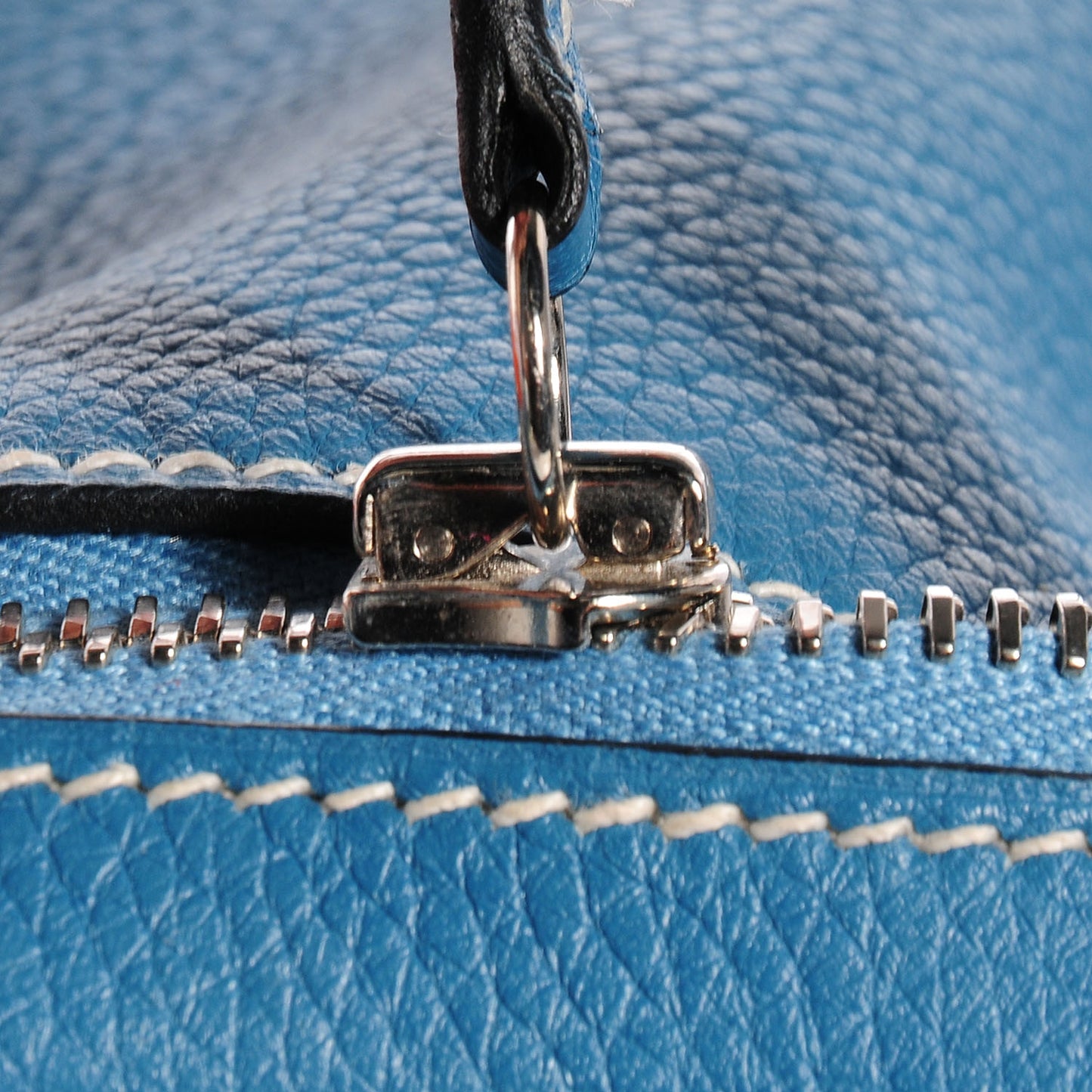 Taurillon Clemence Lindy 30 Blue Jean