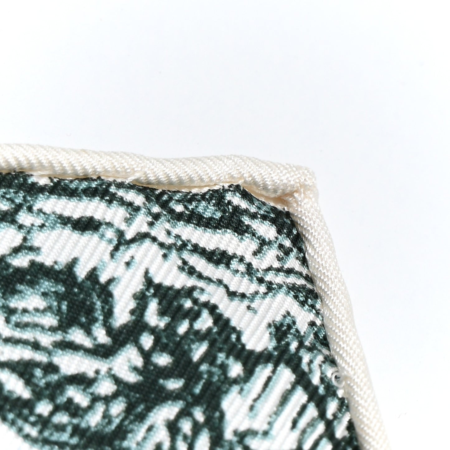 Silk Geant Eleftheria Scarf 140 Vert White Multicolor