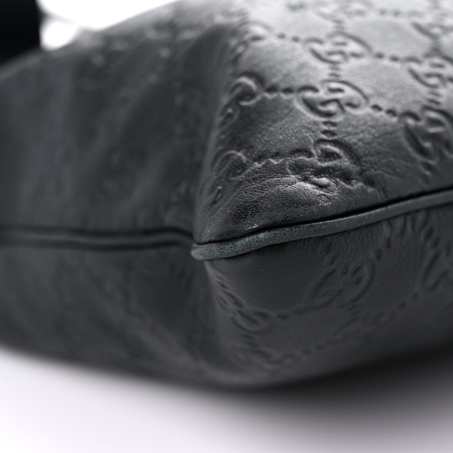 Guccissima Medium Flat Messenger Bag Black