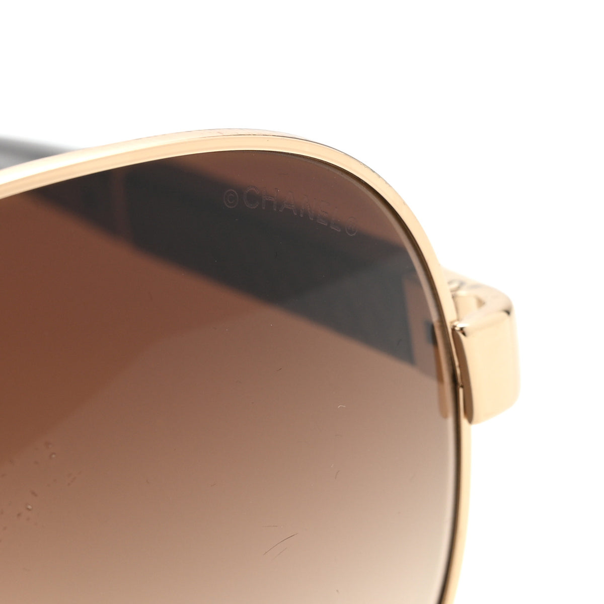 Chanel 4195-Q c. 395/3B Gold Quilted Leather Frame Brown Lens Aviator Sunglasses Chanel Lambskin Quilted CC Aviator Sunglasses 4195-Q Black  main image 2