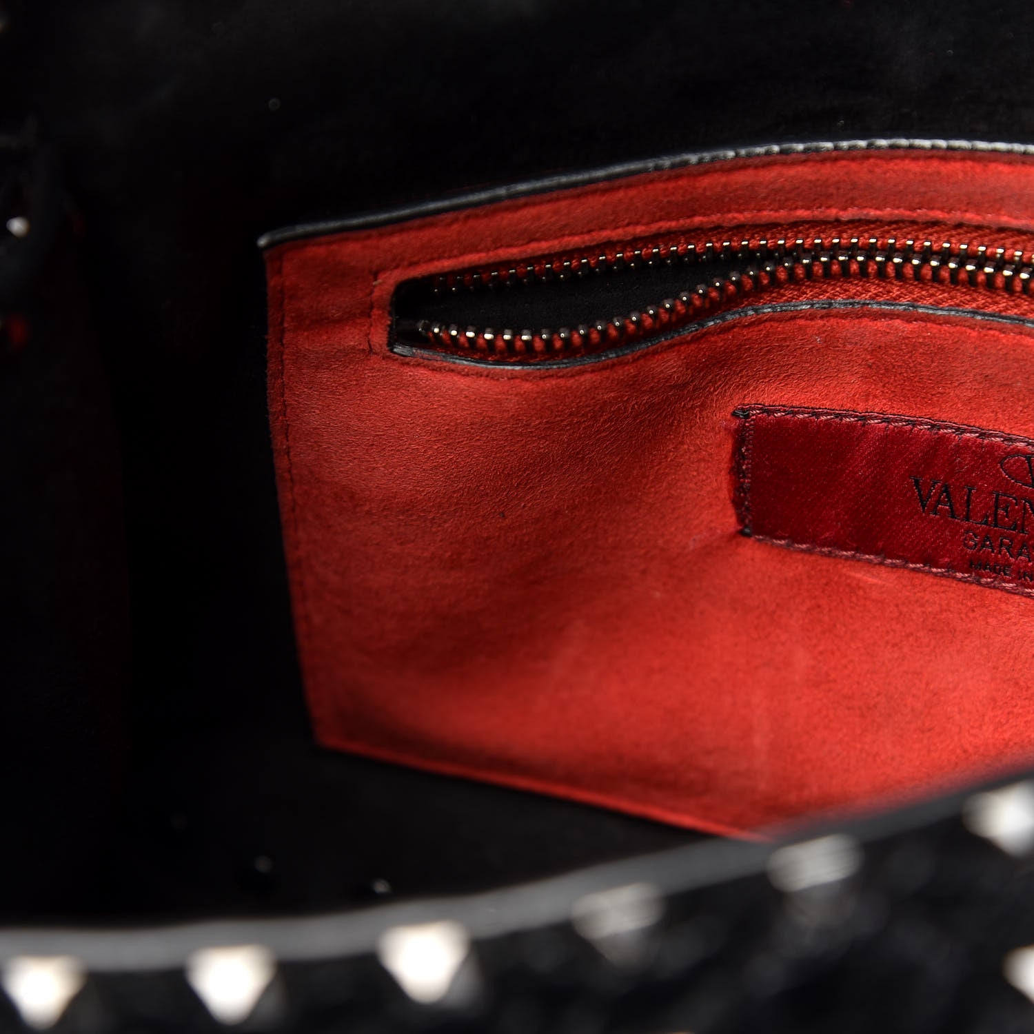 Valentino Garavani Craquele Nappa Medium Rockstud Spike Shoulder Bag Black 21 of 24