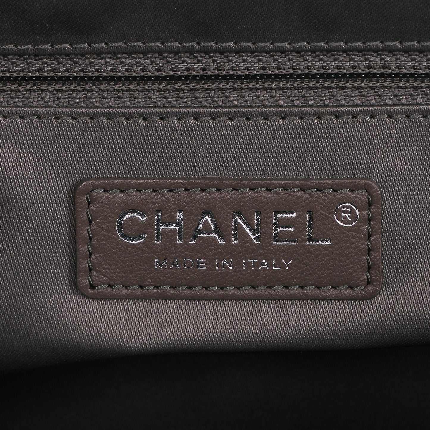 Caviar Quilted XL Grand Shopping Tote GST Grey