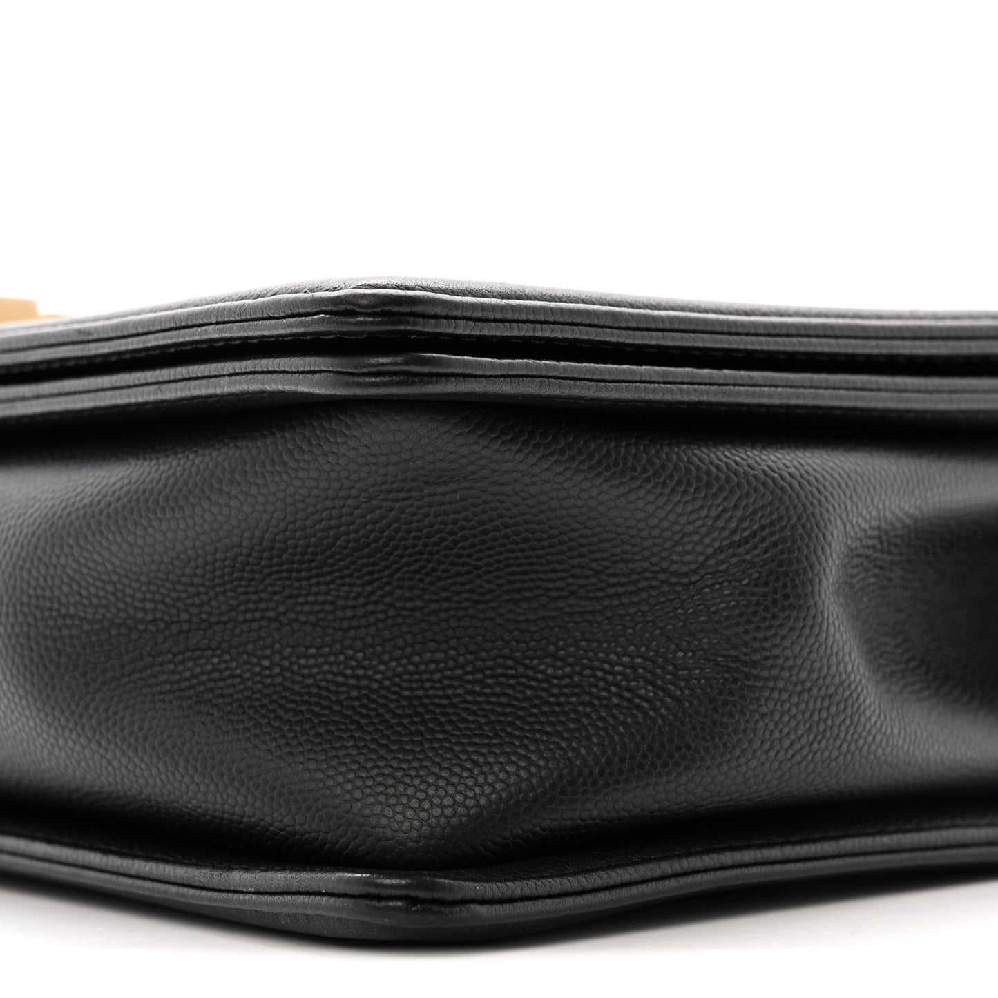 Caviar Quilted New Medium Boy Flap Black