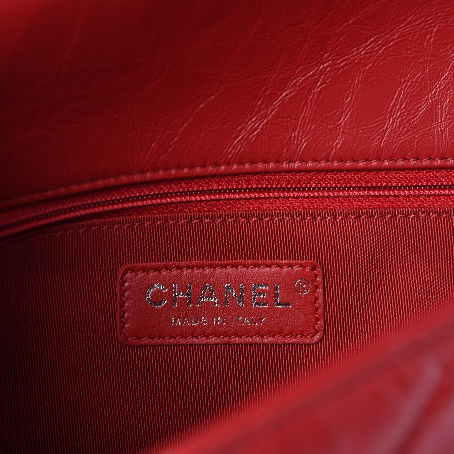 Crumpled Calfskin Medium Chain All Over Flap Red