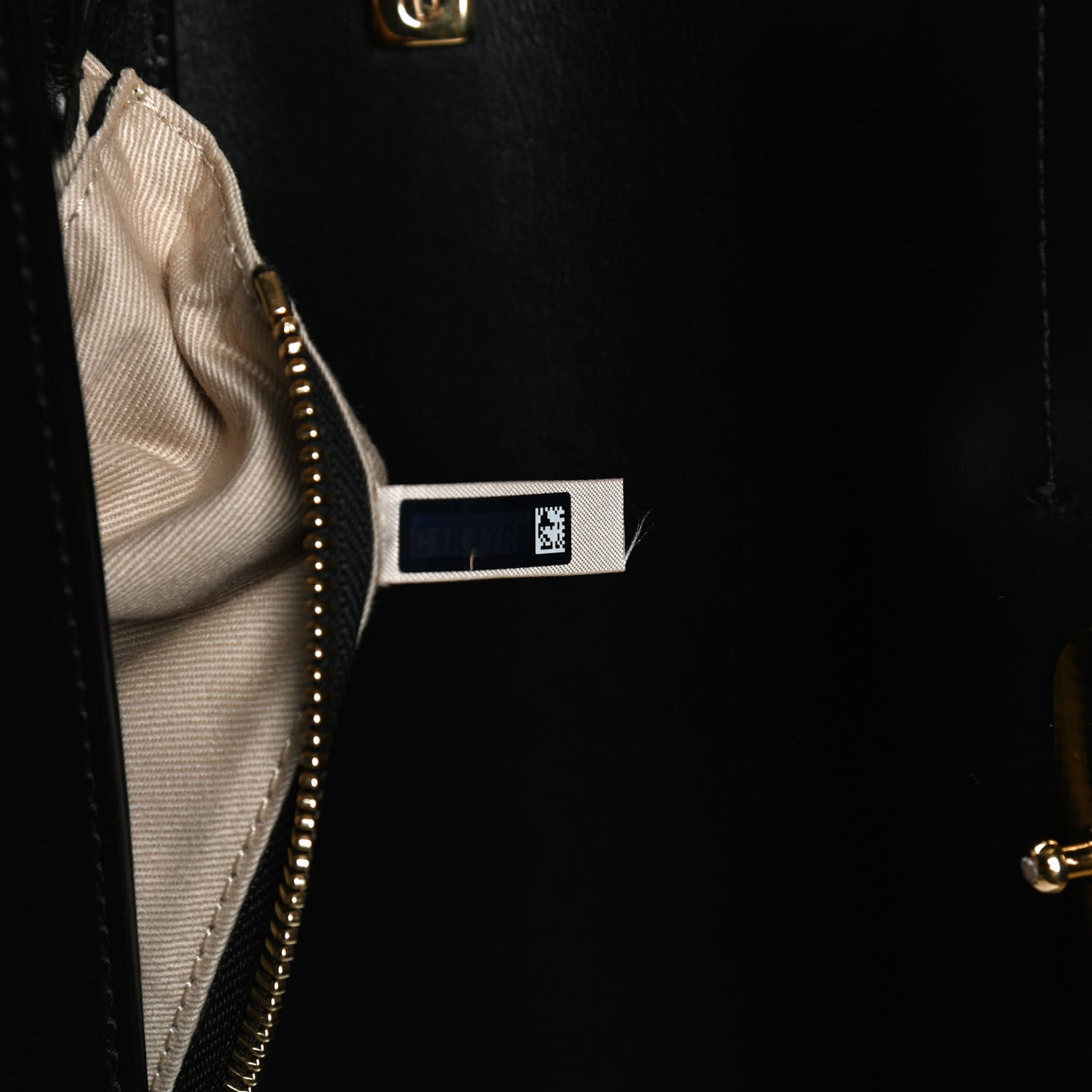 Calfskin Small C Double Carry Black