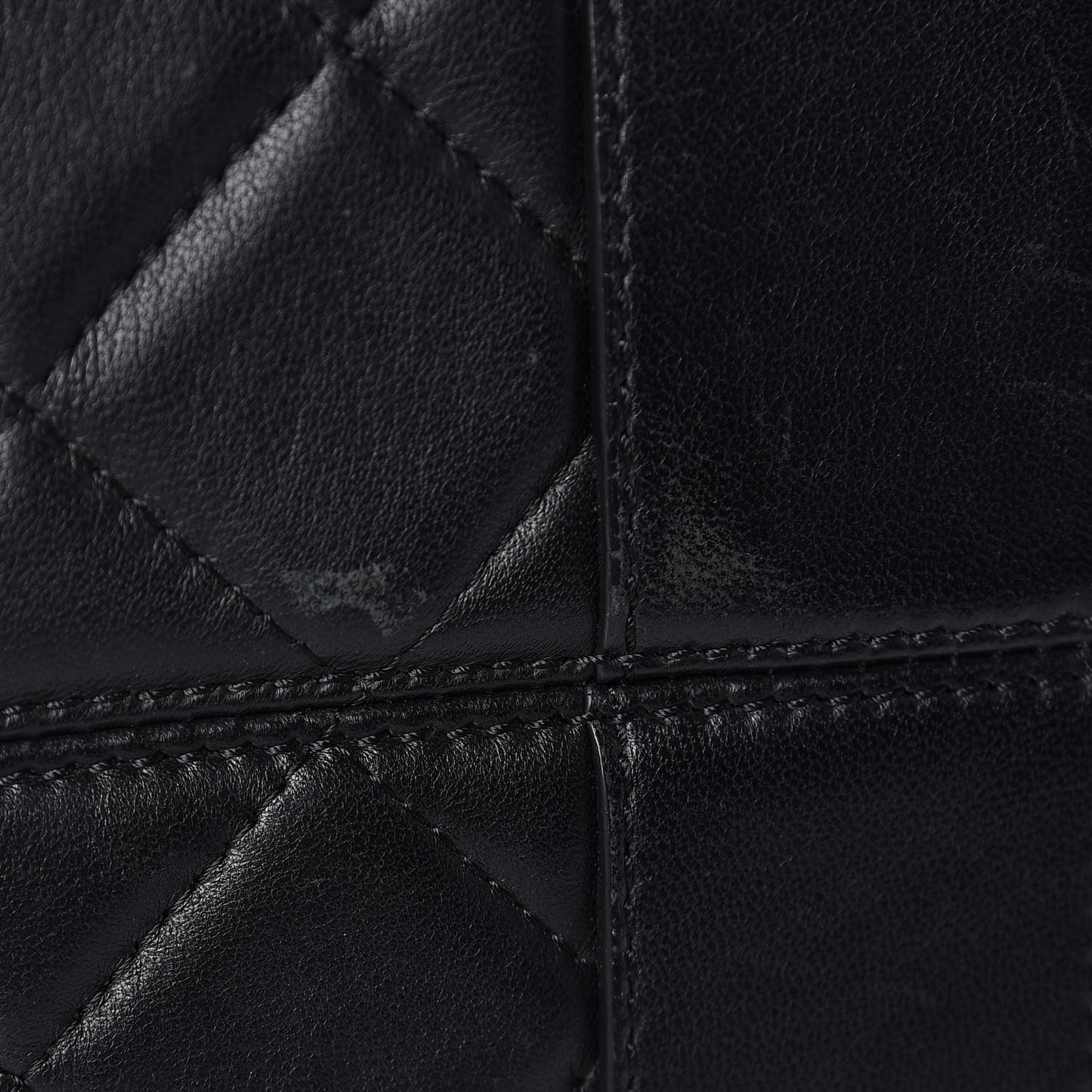 Lambskin Quilted Medium Lucrezia Black